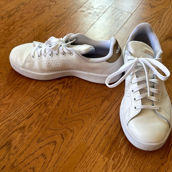 Adidas Advantage Shoes - Picture 5 of 7